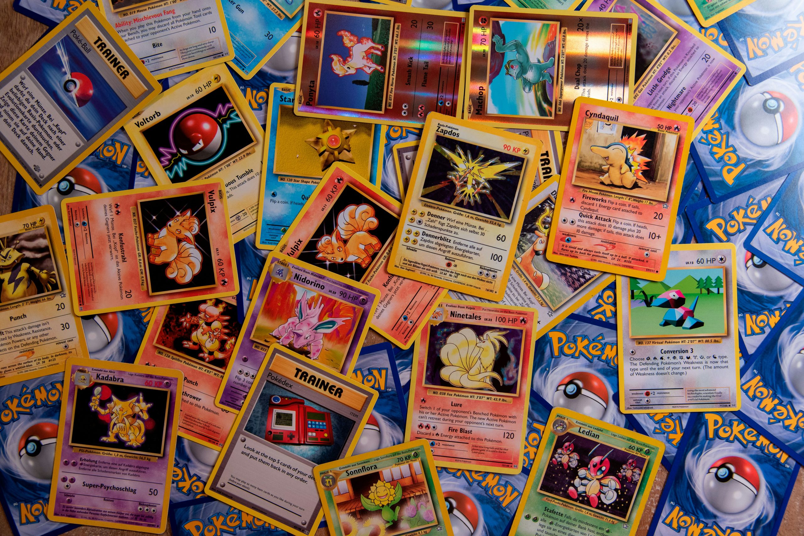 Cartes Pokémons dispersées
